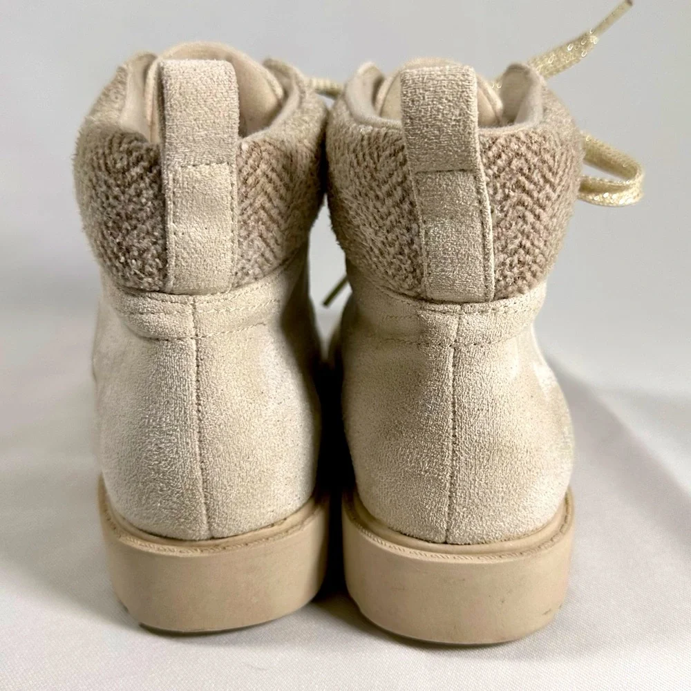 Kohls Boots Muscovy Cream Ivory Suede Touch Lace-up Girl size‎ 2 M